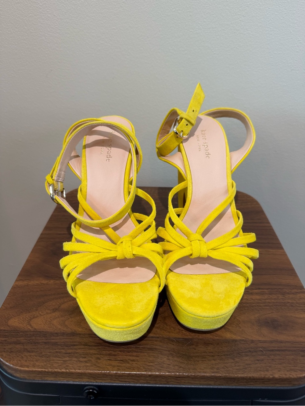 Kate Spade New York Glenn sandals canary yellow suede Chunky Platform Women’s 8 - Picture 6 of 11